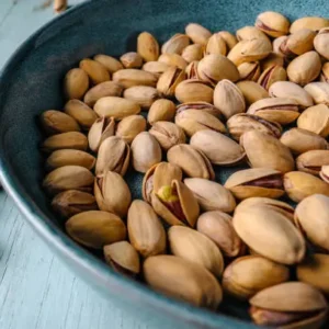 پسته اکبری نمکی