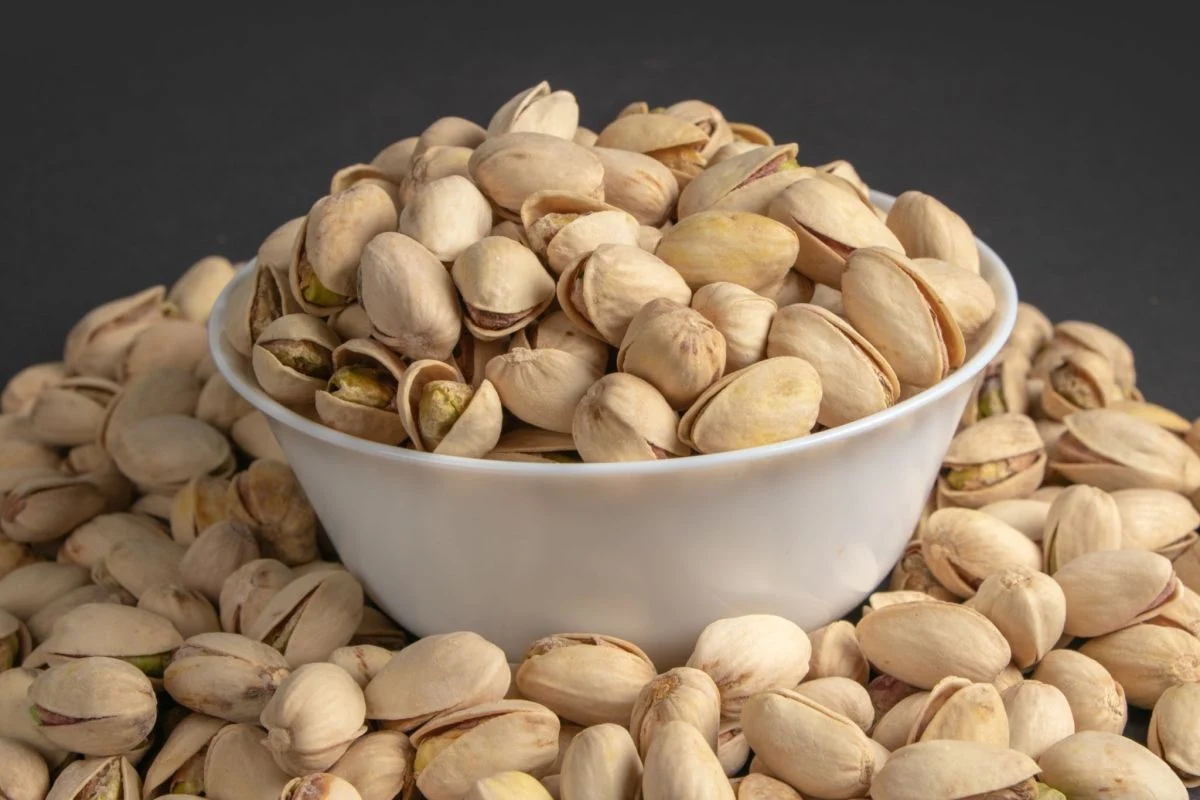 خرید پسته فندقی خام